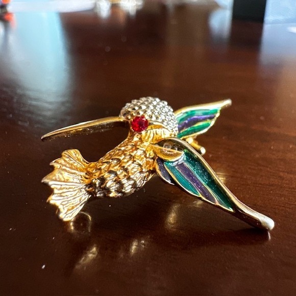 Jewelry - Vintage Hummingbird Brooch Gold Tone Enamel Rhinestone Bird Pin Green Purple 80s